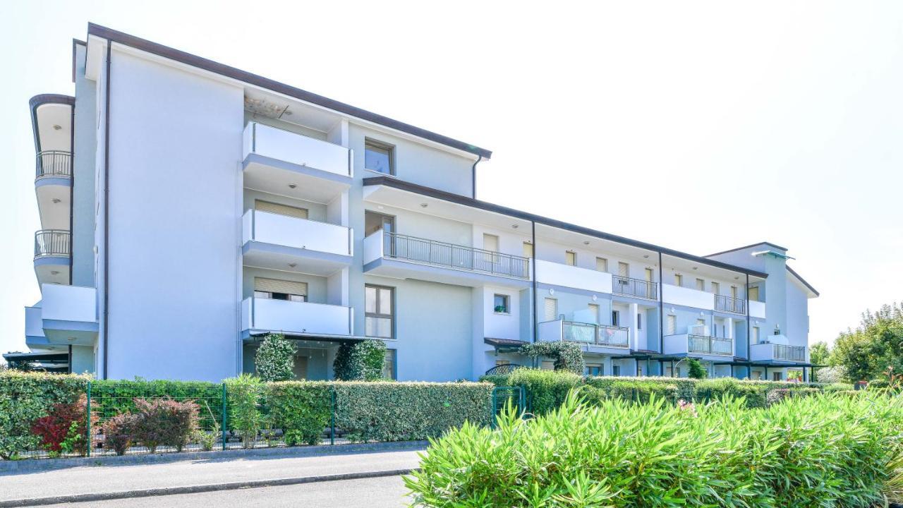 Altanea Residences Con Piscina Caorle Exterior photo
