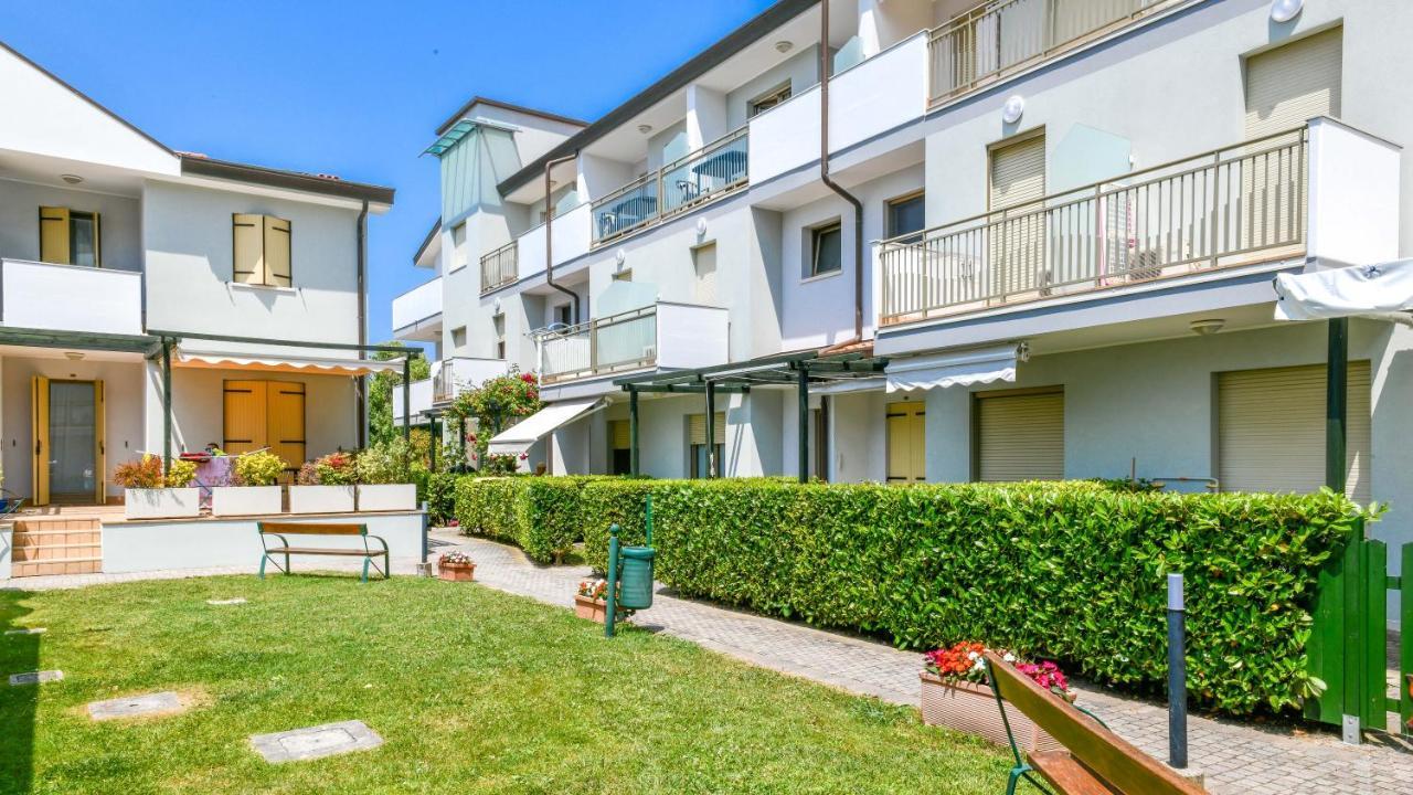 Altanea Residences Con Piscina Caorle Exterior photo