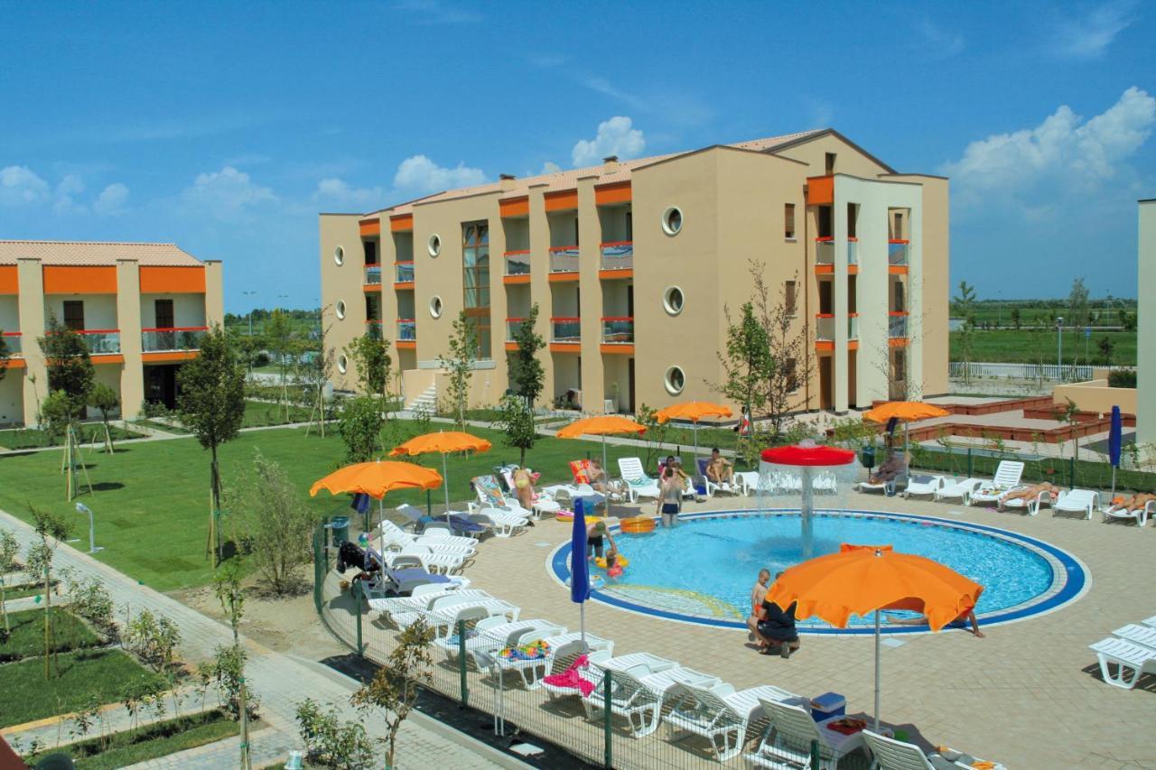 Altanea Residences Con Piscina Caorle Exterior photo