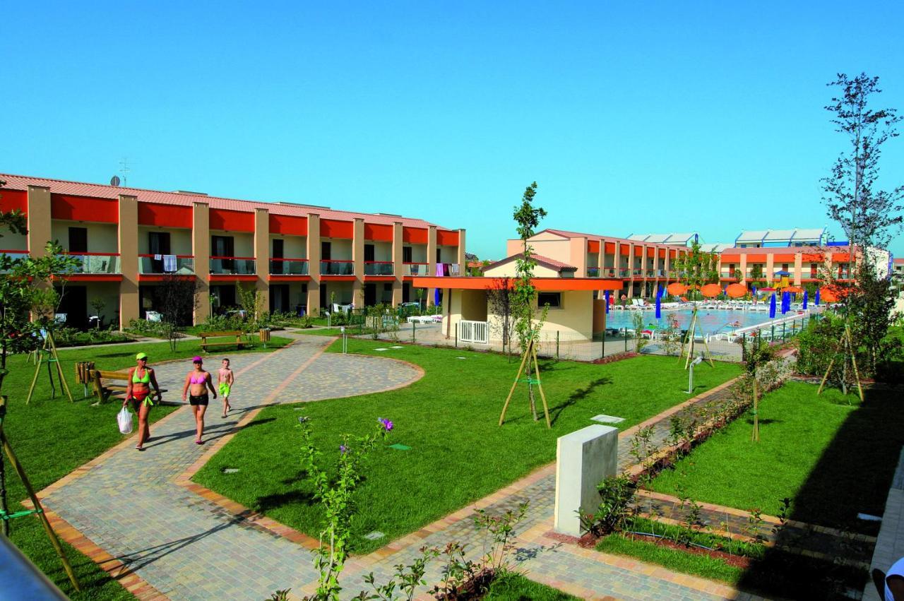 Altanea Residences Con Piscina Caorle Exterior photo